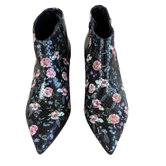 Butter Shoes - Butter Italy Butter Shoes Black Floral Ankle Bootie 8.5 Pointy Snake Embossed